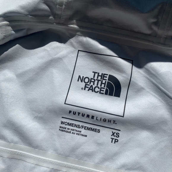 The North Face | Dryzzle FutureLight Jacket - Picture 8 of 9